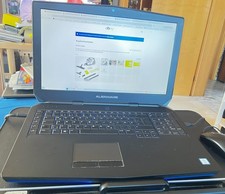 Dell Alienware 17 R3 i7-6700HQ 2.6 GHz 32 Ram GTX 970 M 1 TB SSD Laptop