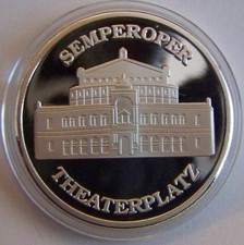 Semperoper / Opernhaus in