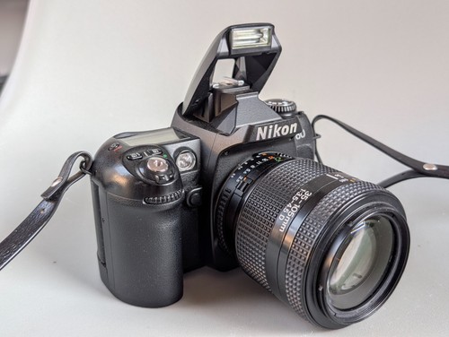 Nikon f80 mit defekten - mit, nikkor