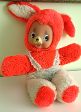 DDR Spielzeug Plüschtier Gummigesicht Kuscheltier Hase rot, weiße Hose gebraucht