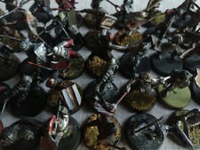 GW Herr der Ringe Tabletop - Morannon Orks (bemalt)
