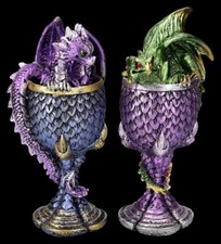 Drachen Figuren sitzen in