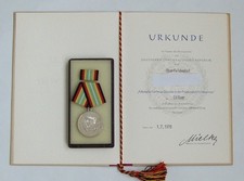 Stasi, MfS, Mielke, Medaille für treue Dienste Silber 1978 mit Urkunde, Oberfeld