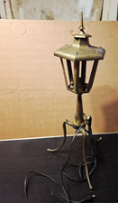 Vintage-Tischleuchte im Art-Déco-Stil aus Messing.