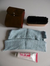 Schuhreinigungs Set Noble Shoe Polish Polierung Bürste Tüscher Tasche nie benutz