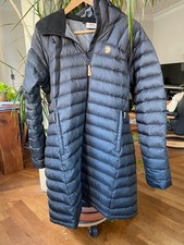 FjällRaven Daunenparka Damenmantel Winterjacke Gr. L schwarz-tiefblau