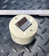 DDR Lichtschalter weiß rund Aufputz Wipp Kippschalter Vintage Loft Deko Schalter