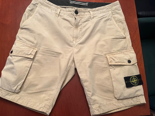 Stone island cargoshorts - island,