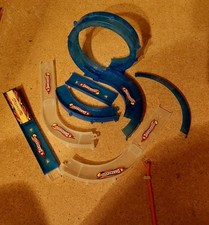 Spielzeugautobahn Rennbahn