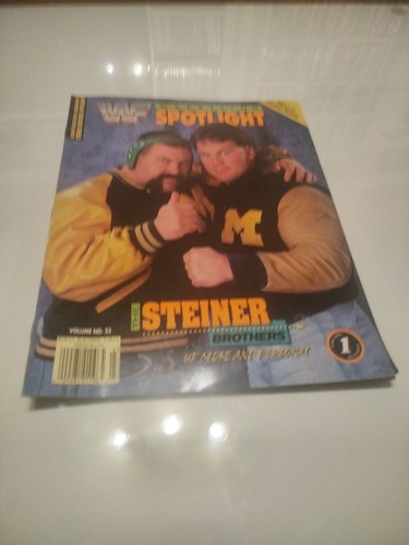 Wwf spotlight magazin - wwf,