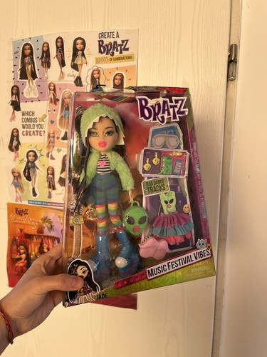 Bratz music festival vibes - bratz,
