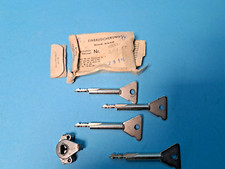 DDR EINBAUSICHERUNG  MIT 4 SCHLÜSSELN OVP