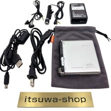 Sony WALKMAN Hi-MD mit Lithium-Ionen Akku MZ-RH1 mit Aufbewahrungstasche Netz...