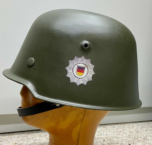 Wappen stahlhelm stern - wappen, polizei