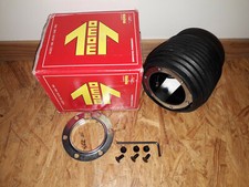 Momo Lenkradnabe passt für