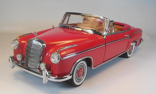 Sun star mercedes benz - sun, 1/18