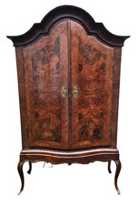 BAROCK  SCHRANK  -  NUßBAUM