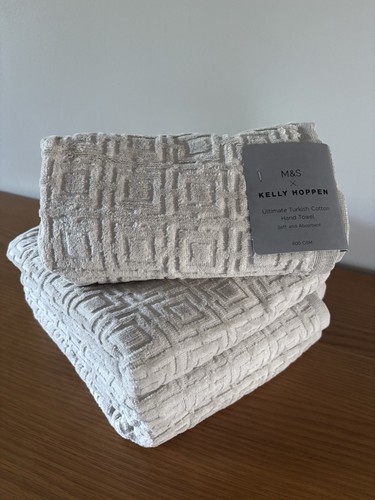 Konvolut s kelly hoppen - x, m&s