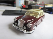 Faller 1:43 Mercedes-Benz 220