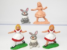 BULLY -- Alice im Wunderland +