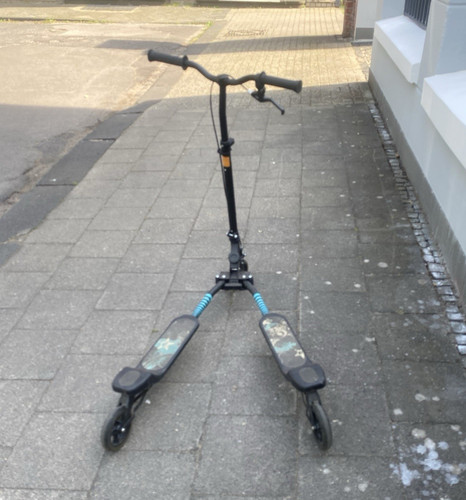 Wipproller mit handbremse - wipproller,