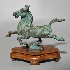 Bronze fliegendes Pferd von