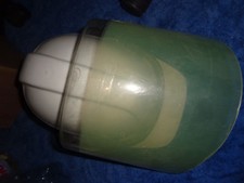 Schutzhelm mit Glasklar Sicherheits Visier noch mit gelber Schutzfolie bezogen !