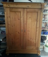 Schrank Weichholz Kleiderschrank  Antikmöbel 