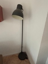 Ikea Standleuchte, Wohnzimmer, Grauschwarz