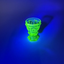 Schnaps kelch glas uranglas - schnaps,