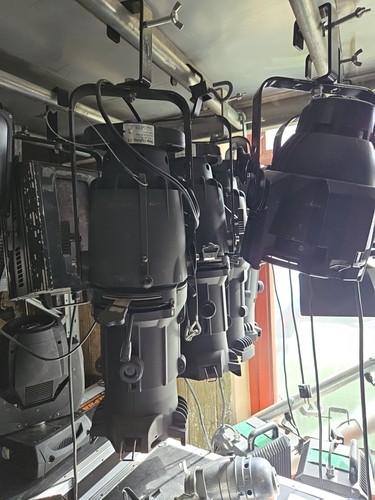 Bühnenscheinwerfer dts - 2,