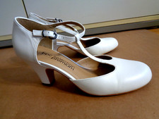 bonprix Pumps mit Riemchen, weiß, 41
