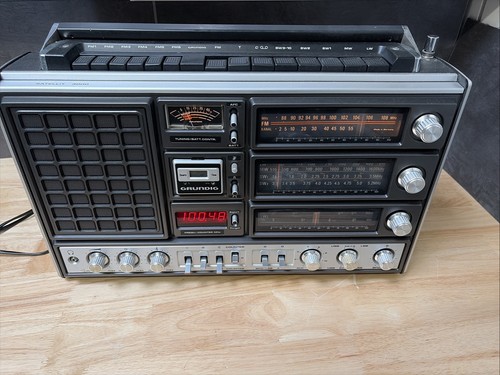 Grundig satellit 3000 - grundig,
