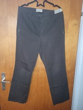 Damen  Hose Pro Tour Raphaela By Brax ( Kurz) Größe 42 Braun