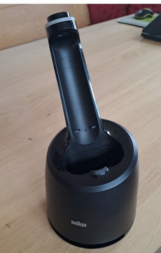 Braun reinigungsstation - reinigungsstation, zu
