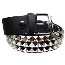 Pyramiden Nieten Leder