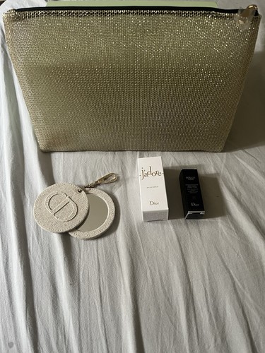 Schminkkoffer aus goldenem