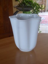 Fürstenberg Vase - Faltenvase -  weiss - Entw. Wilh. Wagenfeld -  26 cm hoch