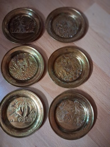 Untersetzer aus metall für - metall,