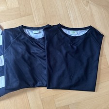 PHORMS Schulbekleidung 2 Sport T-Shirts Größe S & M - Bundle - Dress for School