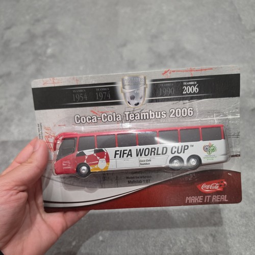 Hermey teambus fifa - teambus, world