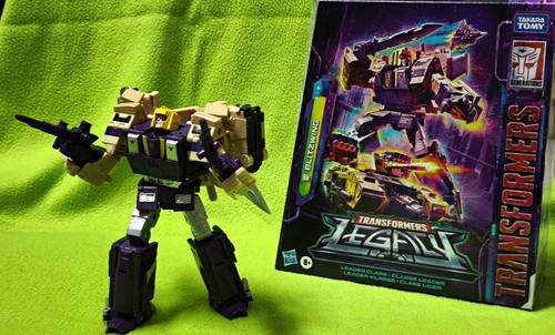 Transformers legacy blitzwing - legacy,