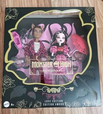 Monster High Howliday