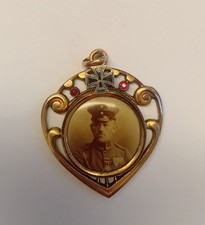 Anhänger  Militär 1