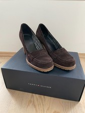 Tommy Hilfiger Pumps Gr. 39 Mod. Wilma dunkelbraun College-Style OVP
