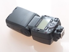 Nikon Blitz SB-700 , vom