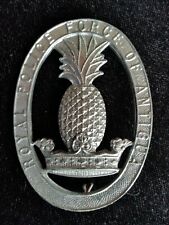 ALTE STILLGELEGTE ROYAL POLICE FORCE OF ANTIGUA HELMPLATTE