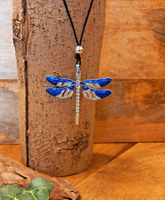 Kette mit großem Anhänger Libelle Emaille Platin Farbe Glasperlen blau (59)