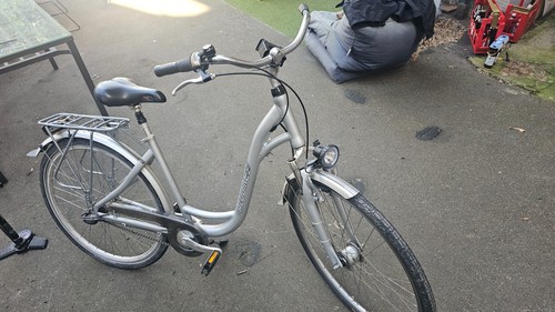Tourenrad 28er silber zum