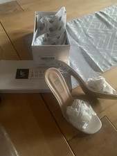 Nagelneu- ungetragen Damen